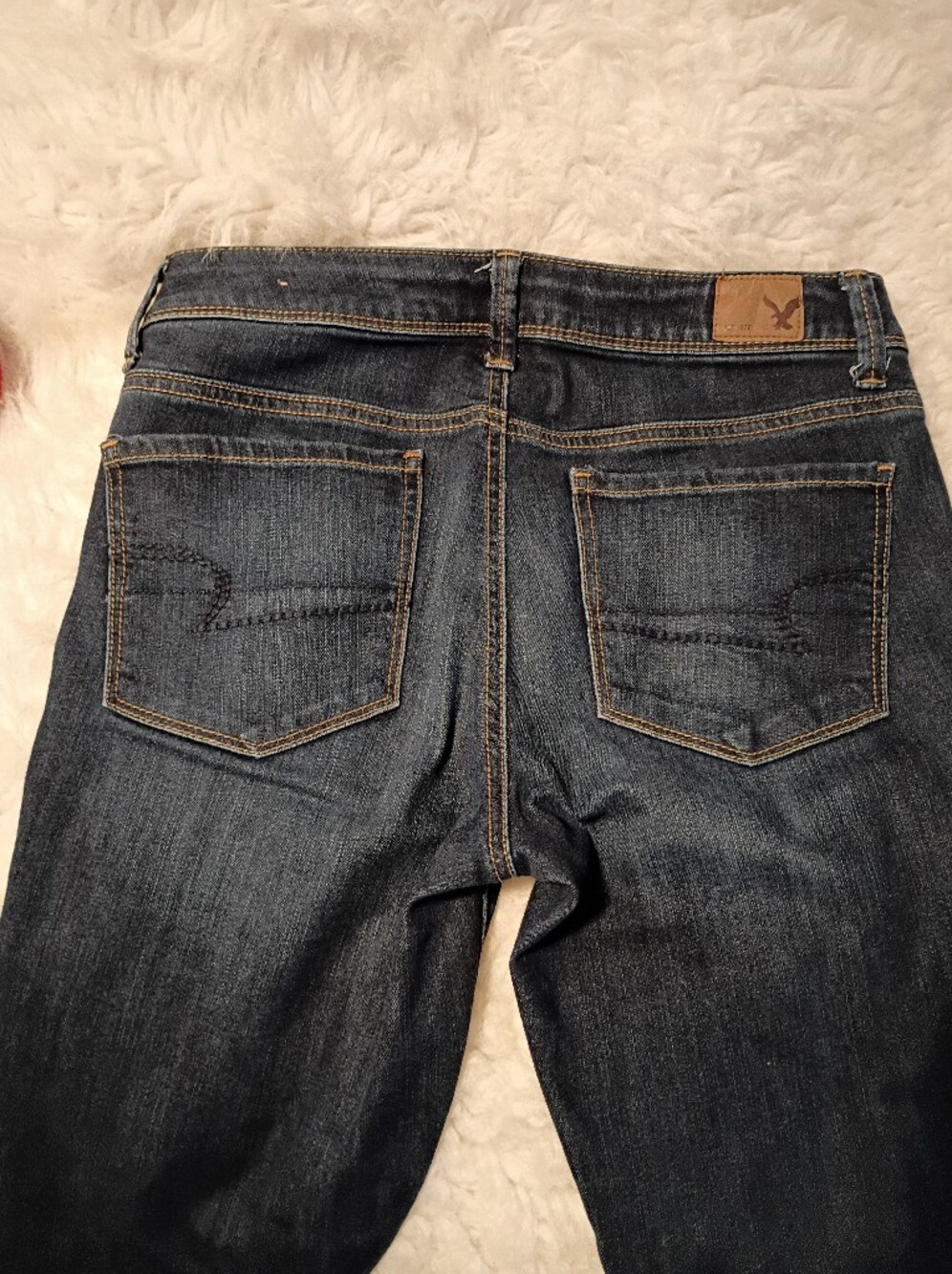 American Eagle Women’s Dark Wash Blue Jeans - Picture 4 of 12